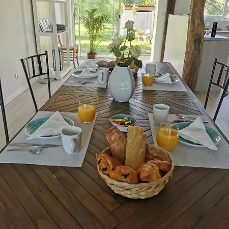 Clos De La Source Bed & Breakfast Saint-Martin-du-Bois (Gironde)