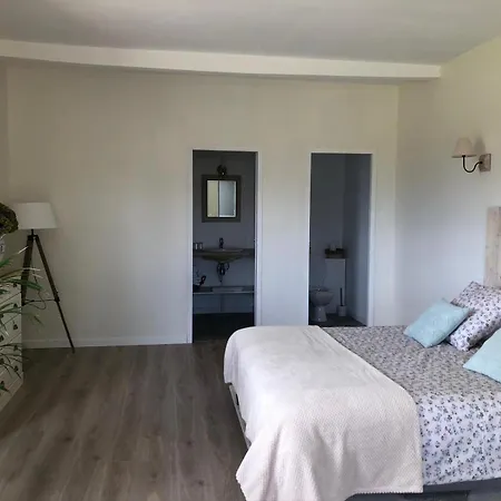 Bed & Breakfast Clos De La Source Gironde 3*