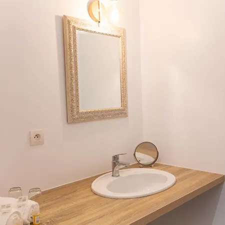 Bed & Breakfast Clos De La Source Gironde