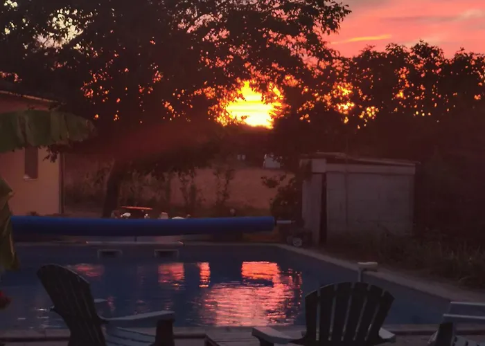 Clos De La Source Gironde 住宿加早餐酒店 3*